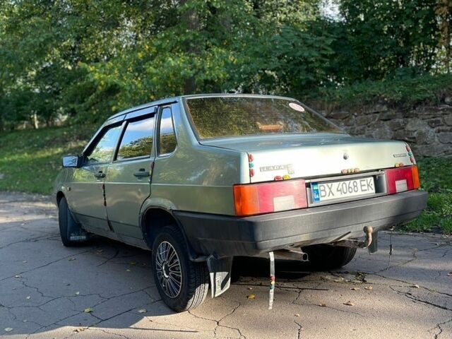 Зеленый ВАЗ 21099, объемом двигателя 1.6 л и пробегом 286 тыс. км за 950 $, фото 2 на Automoto.ua