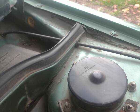 Зеленый ВАЗ 21099, объемом двигателя 1.6 л и пробегом 150 тыс. км за 2200 $, фото 11 на Automoto.ua