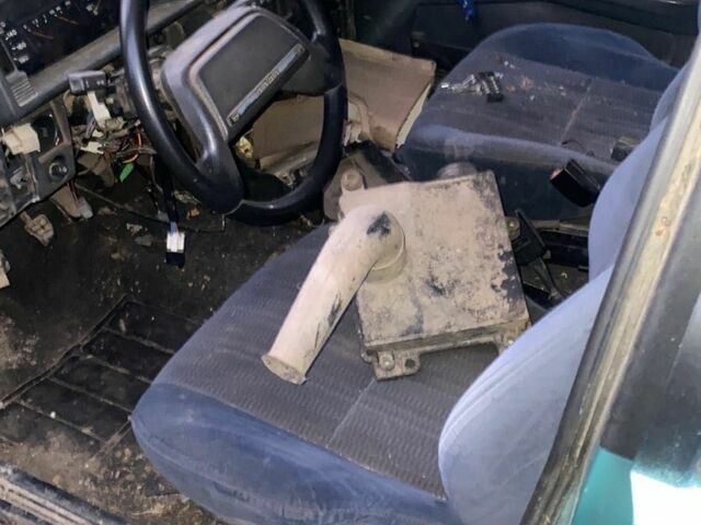 Зелений ВАЗ 21099, об'ємом двигуна 0 л та пробігом 150 тис. км за 285 $, фото 4 на Automoto.ua