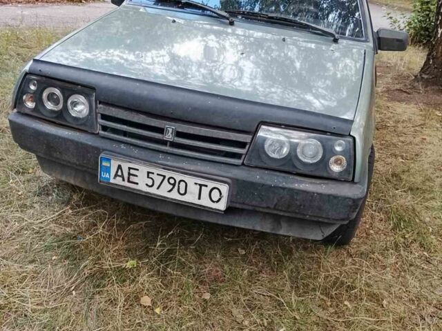 Зеленый ВАЗ 21099, объемом двигателя 1.5 л и пробегом 300 тыс. км за 1081 $, фото 2 на Automoto.ua
