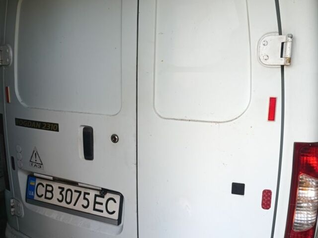 Белый ВАЗ 2110, объемом двигателя 1.6 л и пробегом 120 тыс. км за 2182 $, фото 3 на Automoto.ua