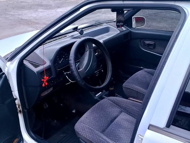 Белый ВАЗ 2110, объемом двигателя 1.5 л и пробегом 160 тыс. км за 1850 $, фото 6 на Automoto.ua