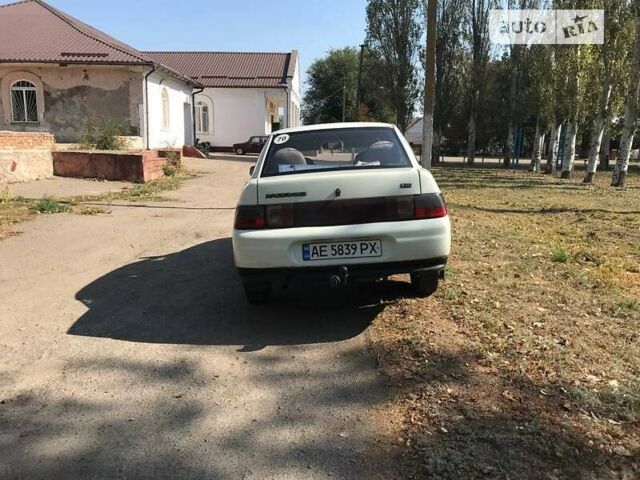 Белый ВАЗ 2110, объемом двигателя 1.5 л и пробегом 106 тыс. км за 1600 $, фото 4 на Automoto.ua
