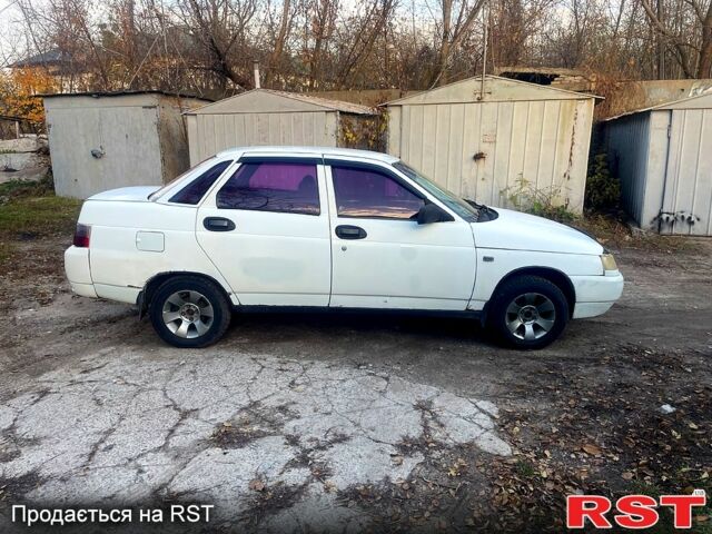 Білий ВАЗ 2110, об'ємом двигуна 1.5 л та пробігом 350 тис. км за 901 $, фото 5 на Automoto.ua