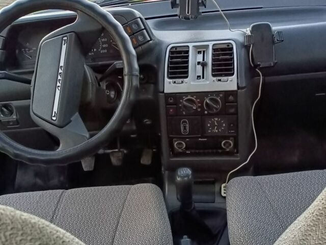 Білий ВАЗ 2110, об'ємом двигуна 1.5 л та пробігом 205 тис. км за 1600 $, фото 5 на Automoto.ua