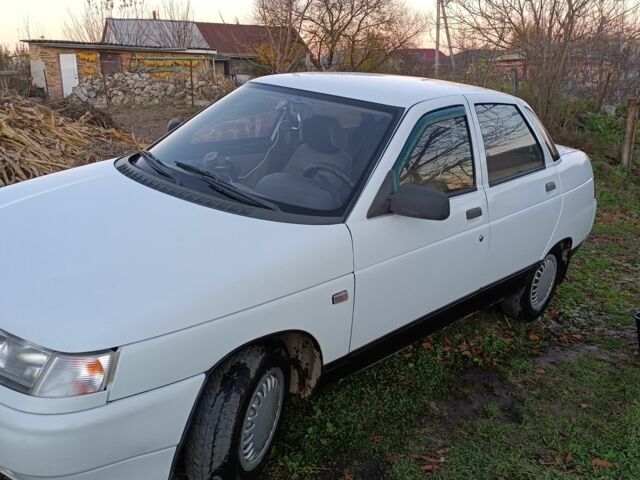 Білий ВАЗ 2110, об'ємом двигуна 1.5 л та пробігом 205 тис. км за 1600 $, фото 3 на Automoto.ua