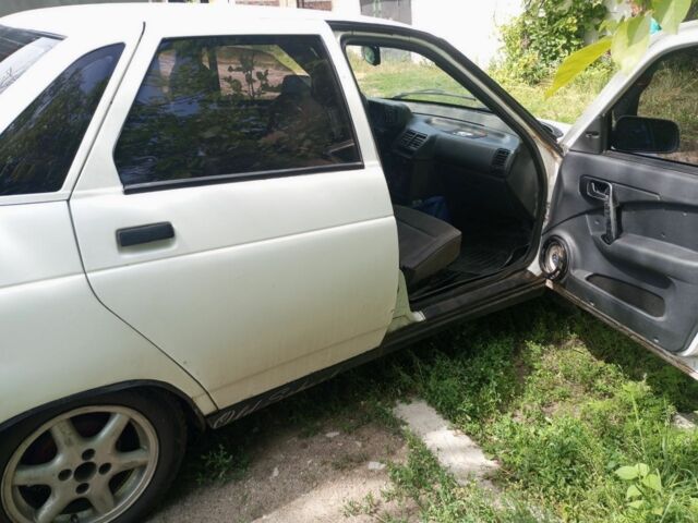 Білий ВАЗ 2110, об'ємом двигуна 1.5 л та пробігом 294 тис. км за 1200 $, фото 5 на Automoto.ua