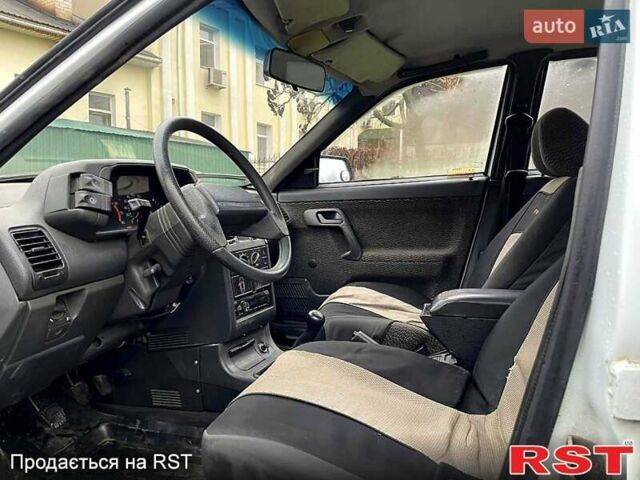 Білий ВАЗ 2110, об'ємом двигуна 1.5 л та пробігом 200 тис. км за 1600 $, фото 1 на Automoto.ua