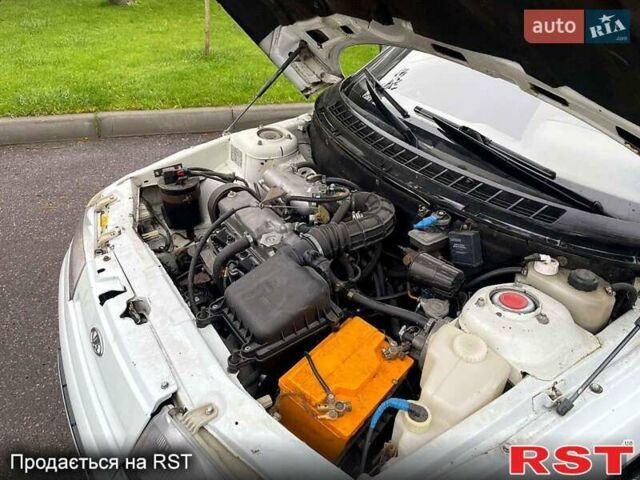 Білий ВАЗ 2110, об'ємом двигуна 1.5 л та пробігом 200 тис. км за 1600 $, фото 4 на Automoto.ua