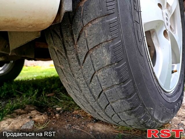 Білий ВАЗ 2110, об'ємом двигуна 1.5 л та пробігом 198 тис. км за 1150 $, фото 9 на Automoto.ua