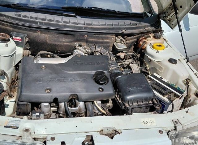 Белый ВАЗ 2110, объемом двигателя 1.5 л и пробегом 777 тыс. км за 1550 $, фото 5 на Automoto.ua