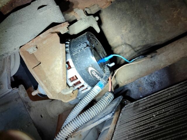 Білий ВАЗ 2110, об'ємом двигуна 1.5 л та пробігом 500 тис. км за 1500 $, фото 18 на Automoto.ua