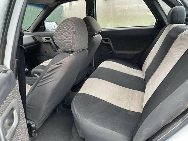 Білий ВАЗ 2110, об'ємом двигуна 1.5 л та пробігом 220 тис. км за 1600 $, фото 12 на Automoto.ua