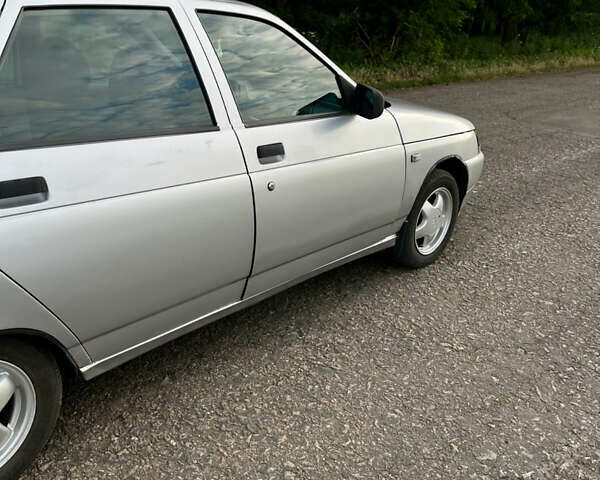 Белый ВАЗ 2110, объемом двигателя 1.6 л и пробегом 263 тыс. км за 2100 $, фото 2 на Automoto.ua
