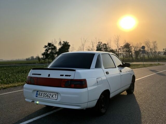 Білий ВАЗ 2110, об'ємом двигуна 1.6 л та пробігом 180 тис. км за 2700 $, фото 1 на Automoto.ua