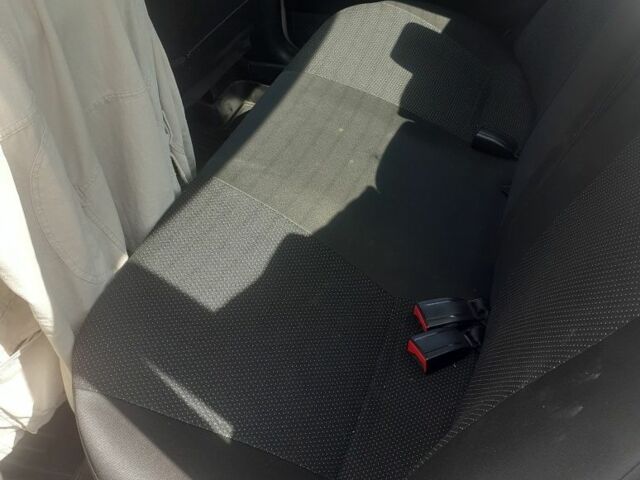 Белый ВАЗ 2110, объемом двигателя 1.6 л и пробегом 102 тыс. км за 2750 $, фото 5 на Automoto.ua