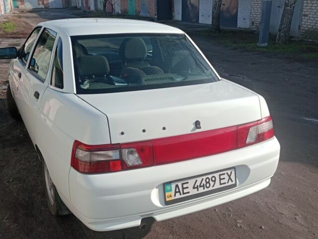 Белый ВАЗ 2110, объемом двигателя 1.6 л и пробегом 106 тыс. км за 3500 $, фото 2 на Automoto.ua