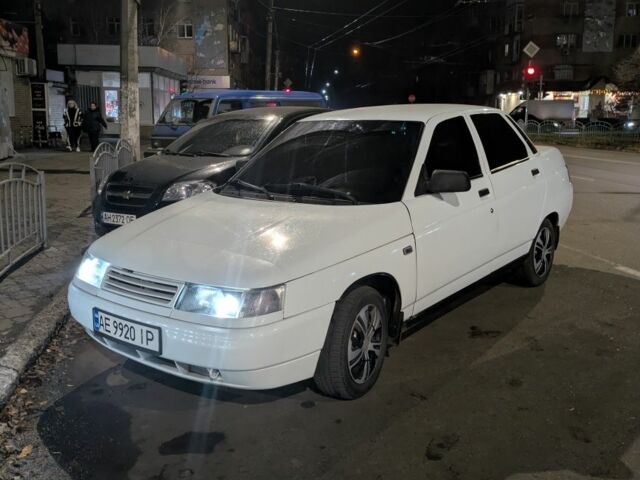 Белый ВАЗ 2110, объемом двигателя 1.6 л и пробегом 164 тыс. км за 3000 $, фото 1 на Automoto.ua