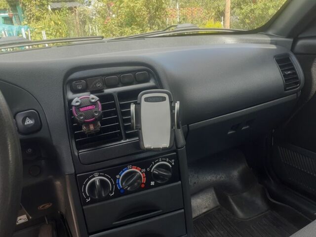 Белый ВАЗ 2110, объемом двигателя 1.6 л и пробегом 102 тыс. км за 2750 $, фото 6 на Automoto.ua