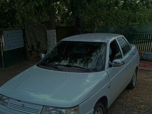 Білий ВАЗ 2110, об'ємом двигуна 1.6 л та пробігом 102 тис. км за 3974 $, фото 1 на Automoto.ua