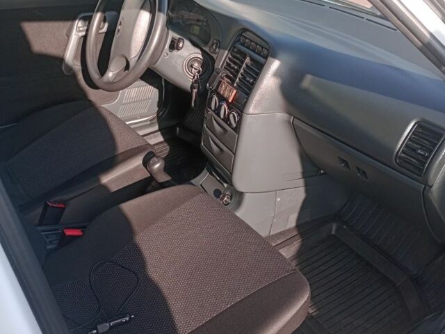 Белый ВАЗ 2110, объемом двигателя 1.6 л и пробегом 106 тыс. км за 3500 $, фото 6 на Automoto.ua