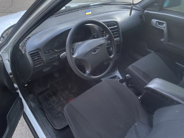 ВАЗ 2110 2013 у Сумах на Automoto.ua Білий ВАЗ 2110, об'ємом двигуна 1.6 л та пробігом 200 тис. км за 1550 $, фото 6 на Automoto.ua