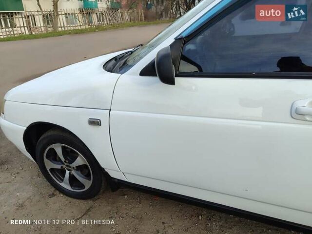 Белый ВАЗ 2110, объемом двигателя 1.6 л и пробегом 137 тыс. км за 2700 $, фото 8 на Automoto.ua