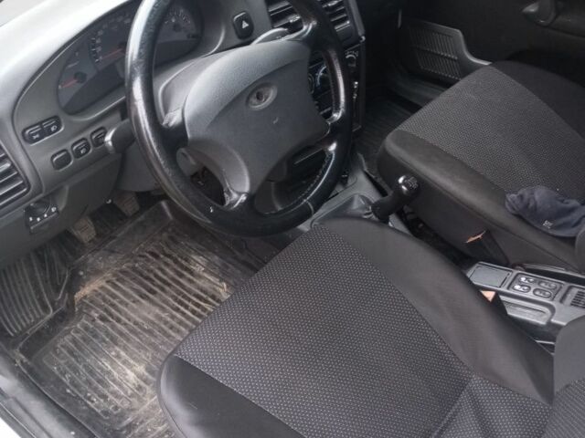 ВАЗ 2110 2013 у Кролевце на Automoto.ua Білий ВАЗ 2110, об'ємом двигуна 1.6 л та пробігом 180 тис. км за 2500 $, фото 3 на Automoto.ua