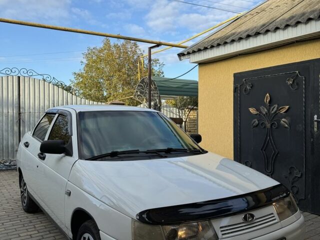 Белый ВАЗ 2110, объемом двигателя 1.6 л и пробегом 130 тыс. км за 2800 $, фото 3 на Automoto.ua