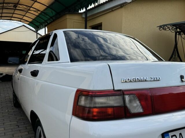 Белый ВАЗ 2110, объемом двигателя 1.6 л и пробегом 130 тыс. км за 2800 $, фото 12 на Automoto.ua