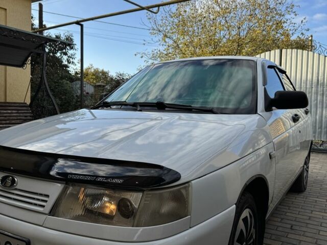 Белый ВАЗ 2110, объемом двигателя 1.6 л и пробегом 130 тыс. км за 2800 $, фото 4 на Automoto.ua