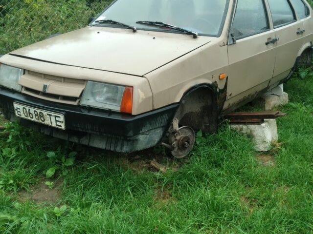 Білий ВАЗ 2110, об'ємом двигуна 8 л та пробігом 250 тис. км за 700 $, фото 2 на Automoto.ua