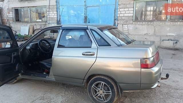 Бежевый ВАЗ 2110, объемом двигателя 1.5 л и пробегом 310 тыс. км за 2200 $, фото 5 на Automoto.ua