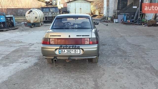 Бежевый ВАЗ 2110, объемом двигателя 1.5 л и пробегом 310 тыс. км за 2200 $, фото 2 на Automoto.ua