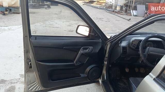 Бежевый ВАЗ 2110, объемом двигателя 1.5 л и пробегом 310 тыс. км за 2200 $, фото 8 на Automoto.ua