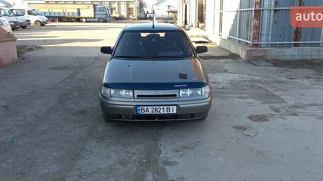 Бежевый ВАЗ 2110, объемом двигателя 1.5 л и пробегом 310 тыс. км за 2200 $, фото 12 на Automoto.ua