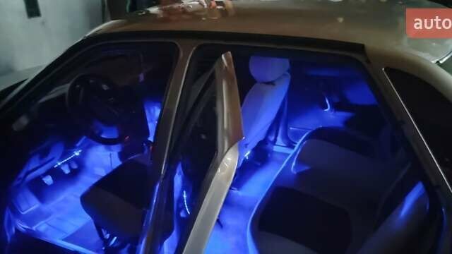 Бежевый ВАЗ 2110, объемом двигателя 1.5 л и пробегом 145 тыс. км за 1500 $, фото 2 на Automoto.ua