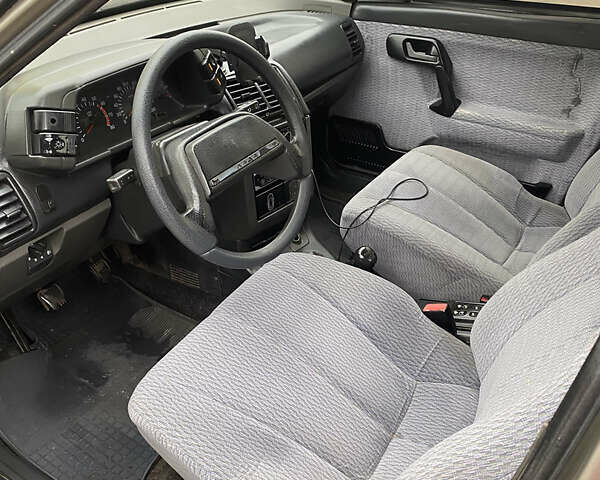 Бежевый ВАЗ 2110, объемом двигателя 1.5 л и пробегом 300 тыс. км за 1700 $, фото 8 на Automoto.ua