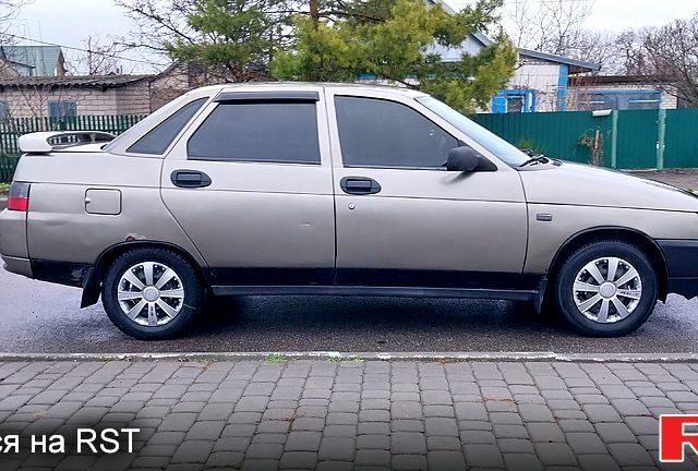 Бежевий ВАЗ 2110, об'ємом двигуна 1.5 л та пробігом 1 тис. км за 1999 $, фото 3 на Automoto.ua