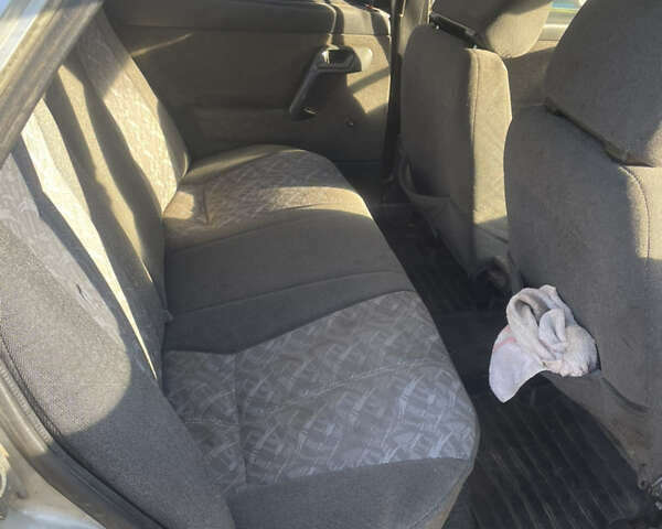 Бежевый ВАЗ 2110, объемом двигателя 0 л и пробегом 300 тыс. км за 600 $, фото 7 на Automoto.ua