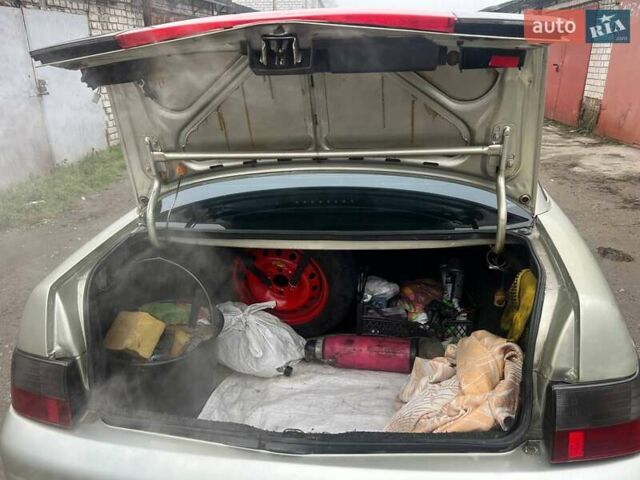 Бежевый ВАЗ 2110, объемом двигателя 1.6 л и пробегом 451 тыс. км за 2000 $, фото 27 на Automoto.ua