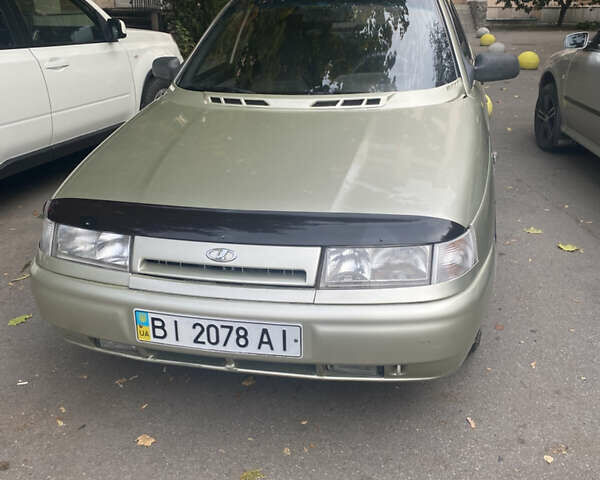 Бежевий ВАЗ 2110, об'ємом двигуна 1.6 л та пробігом 119 тис. км за 1950 $, фото 1 на Automoto.ua