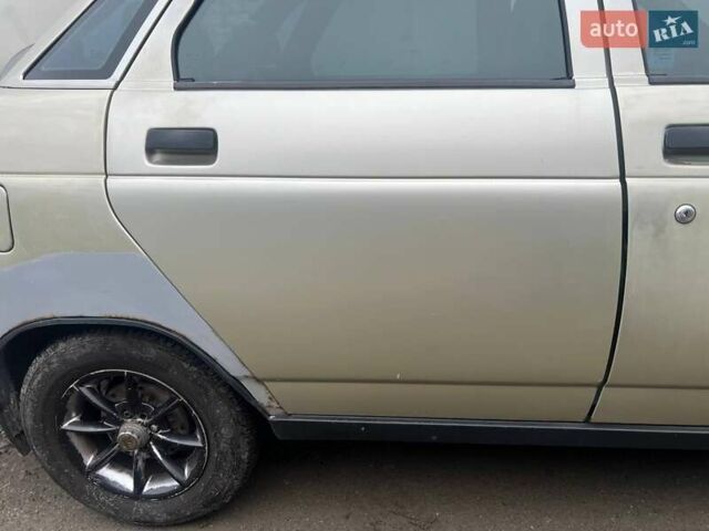 Бежевый ВАЗ 2110, объемом двигателя 1.6 л и пробегом 451 тыс. км за 2000 $, фото 22 на Automoto.ua