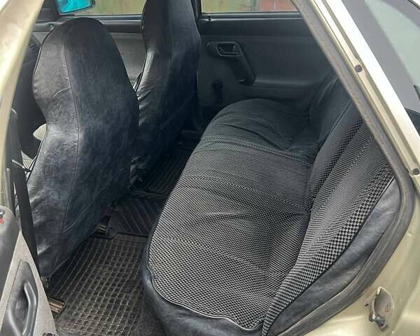 Бежевый ВАЗ 2110, объемом двигателя 1.6 л и пробегом 451 тыс. км за 2000 $, фото 36 на Automoto.ua