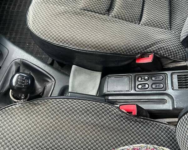 Бежевый ВАЗ 2110, объемом двигателя 1.6 л и пробегом 451 тыс. км за 2000 $, фото 43 на Automoto.ua