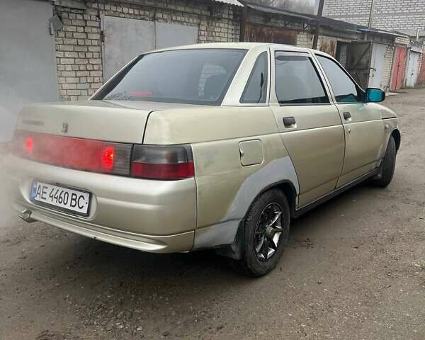 Бежевый ВАЗ 2110, объемом двигателя 1.6 л и пробегом 451 тыс. км за 2000 $, фото 2 на Automoto.ua