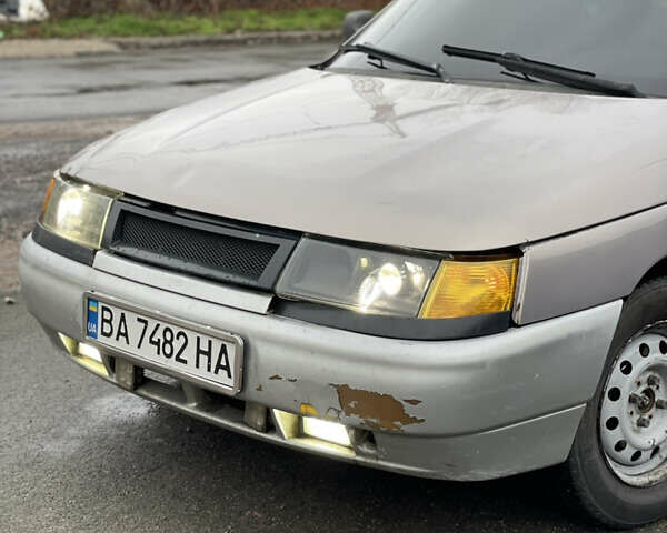 Бежевый ВАЗ 2110, объемом двигателя 1.6 л и пробегом 318 тыс. км за 1550 $, фото 3 на Automoto.ua