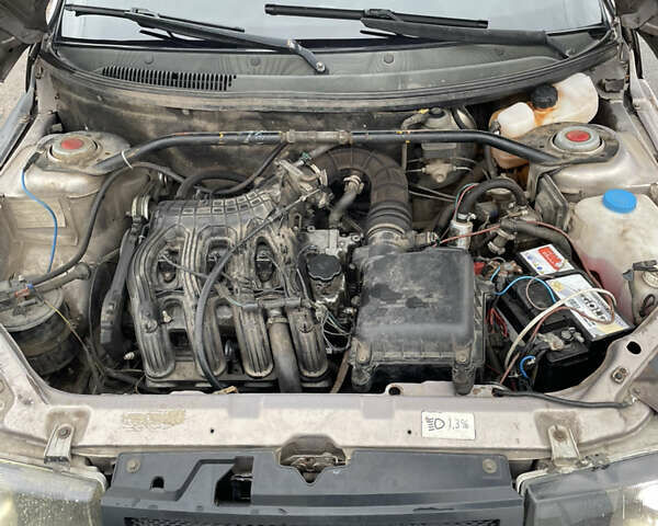 Бежевый ВАЗ 2110, объемом двигателя 1.6 л и пробегом 318 тыс. км за 1550 $, фото 11 на Automoto.ua