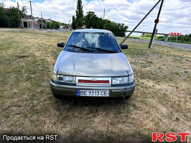 Бежевий ВАЗ 2110, об'ємом двигуна 1.6 л та пробігом 200 тис. км за 1000 $, фото 1 на Automoto.ua