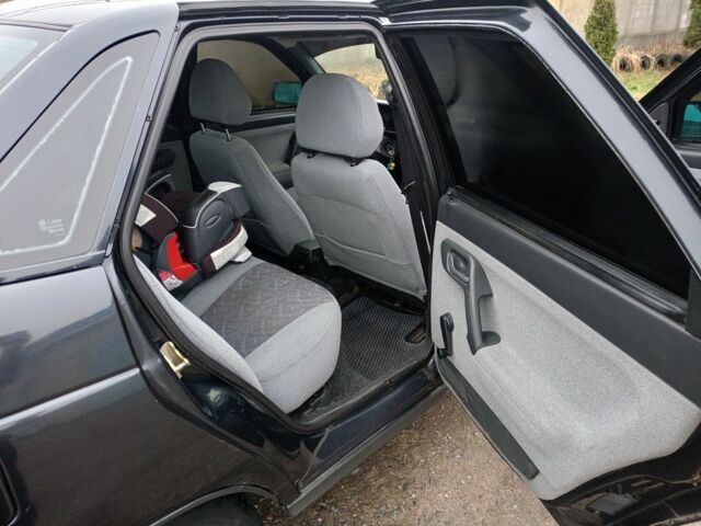 Черный ВАЗ 2110, объемом двигателя 0 л и пробегом 304 тыс. км за 1800 $, фото 4 на Automoto.ua